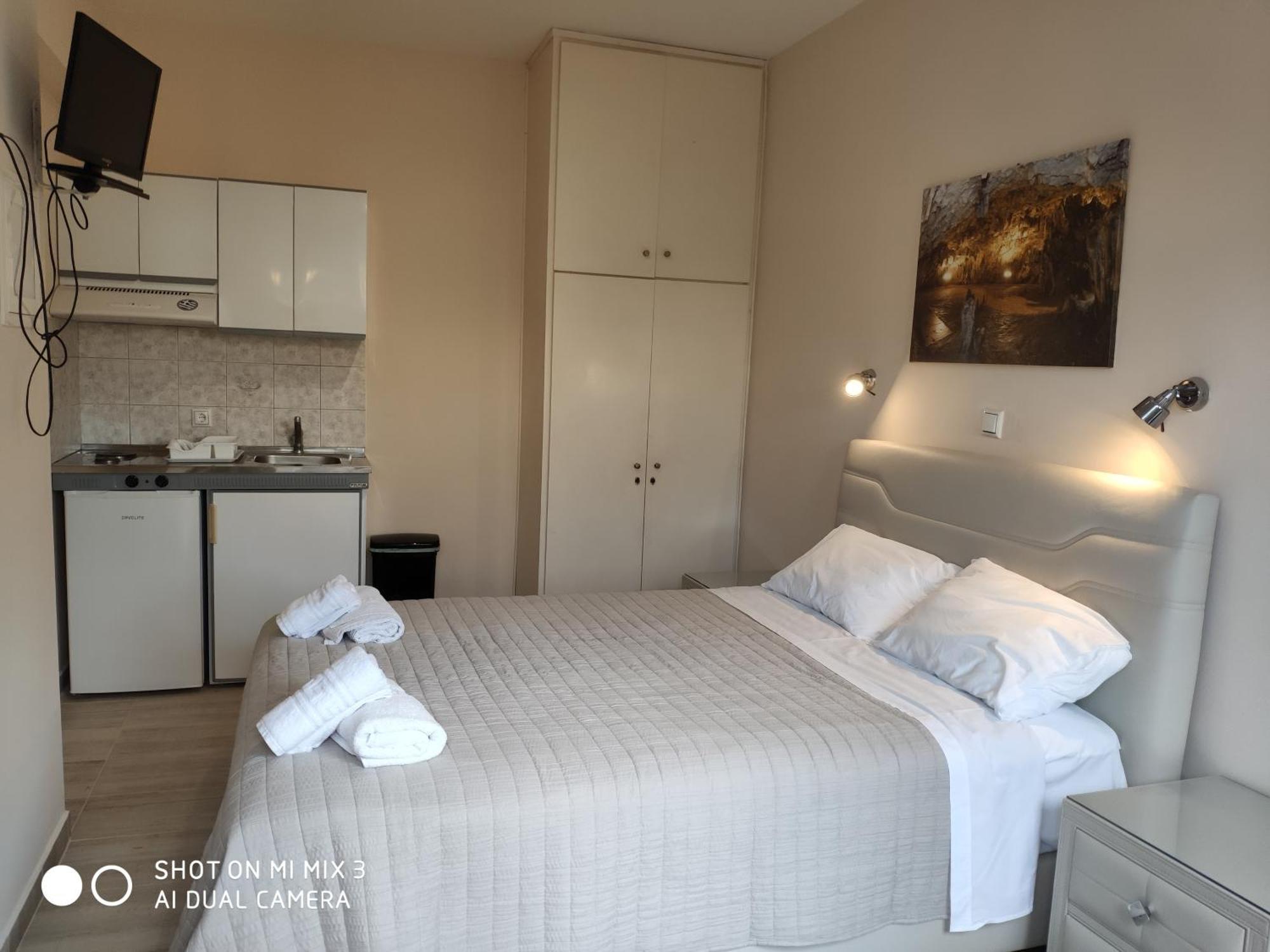Apartment Theodora &