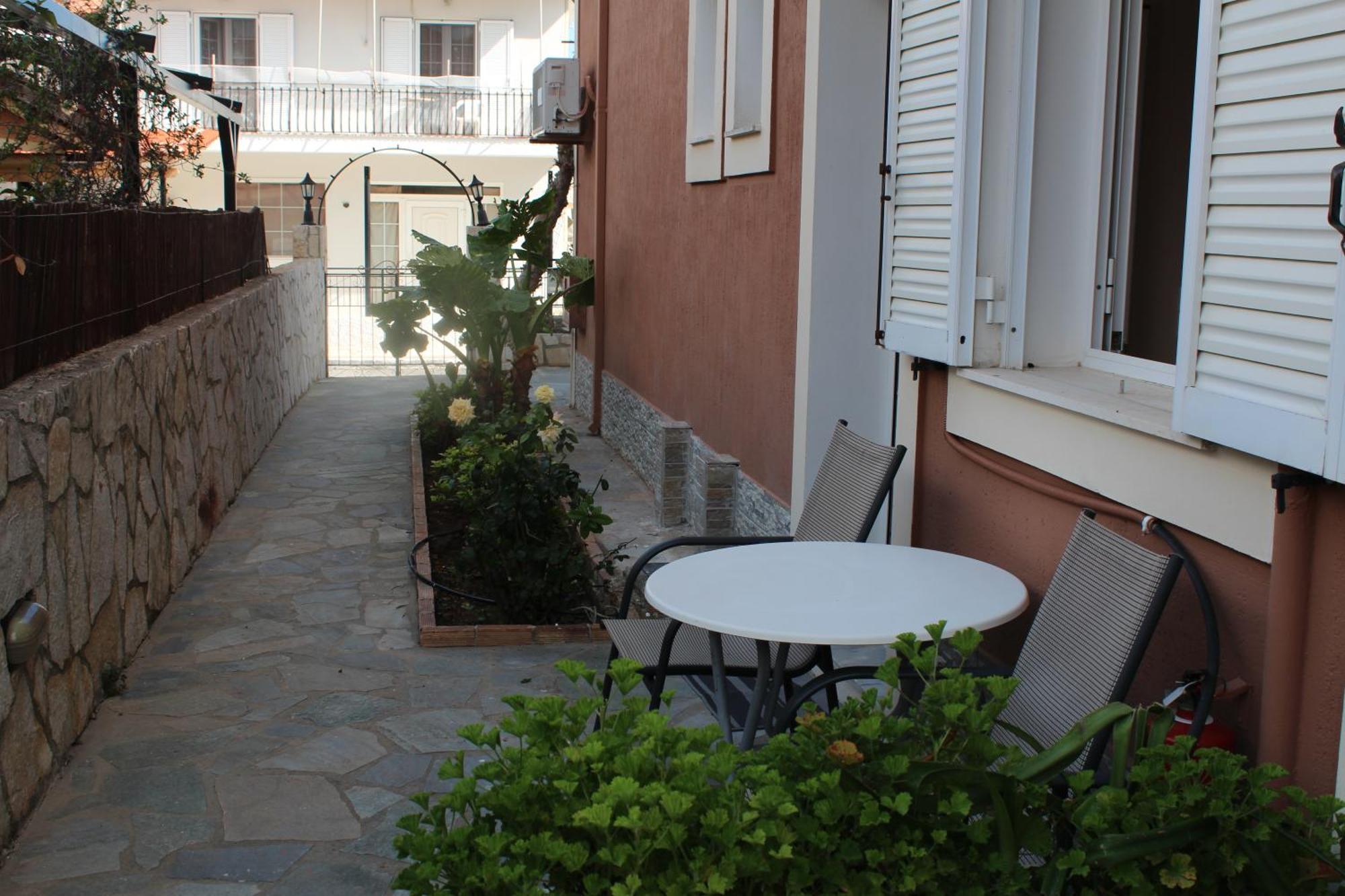 Theodora & Apartment *